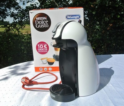 DeLonghi Dolce Gusto Piccolo Kaffeemaschine Weiß OVP Top Zustand kompakt