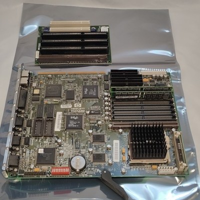 HP  Hewlett Packard D3653-60002 X11/C Pentium Motherboard  W/ CPU  & D5063-8725