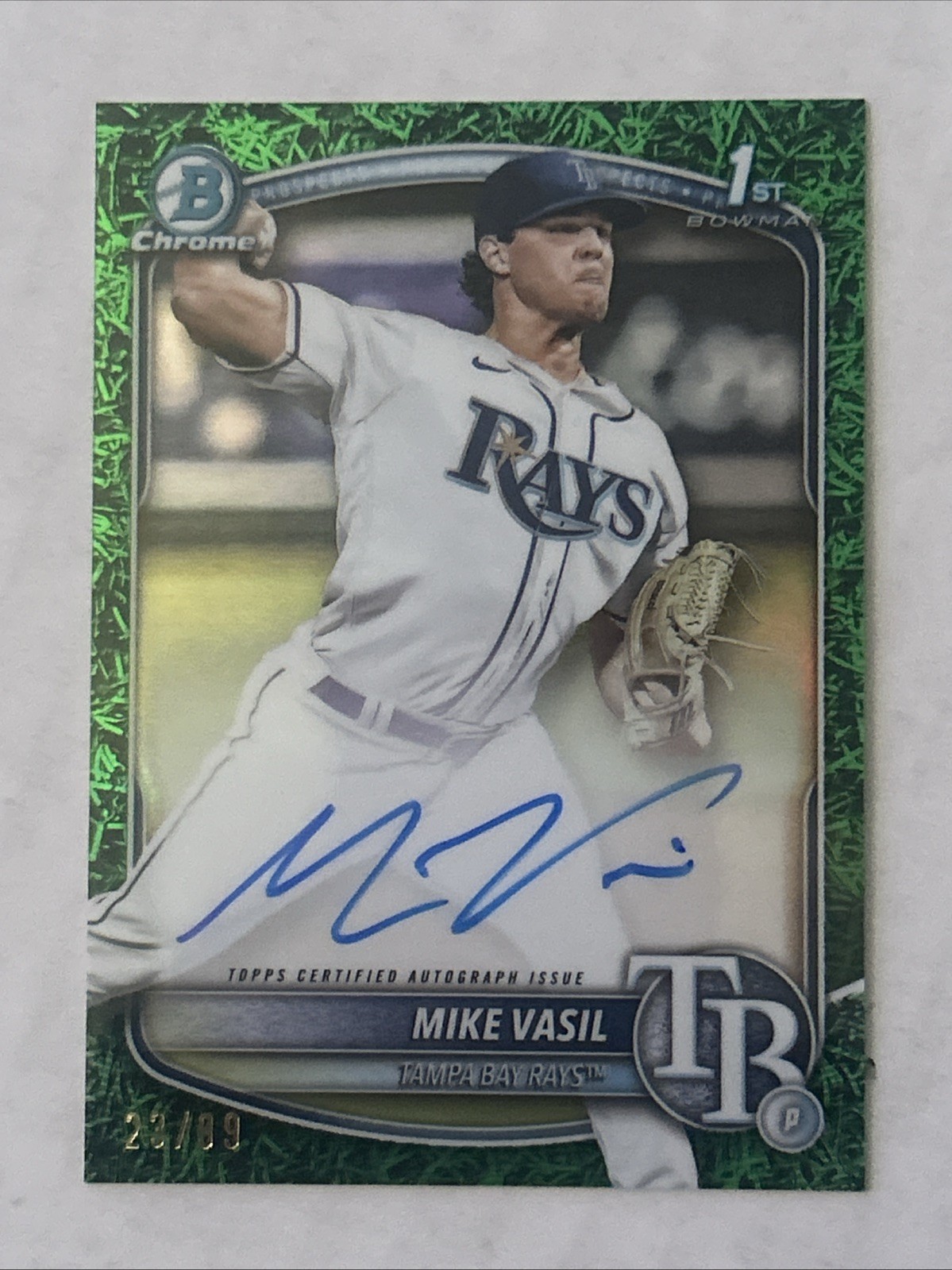 2025 Bowman Chrome 1st Mike Vasil Green Grass Refractor Auto /99 #CPA-MV