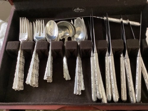 Lunt Madrigal 1962 Sterling Silverware Set 52 pieces no box 2600 Grams