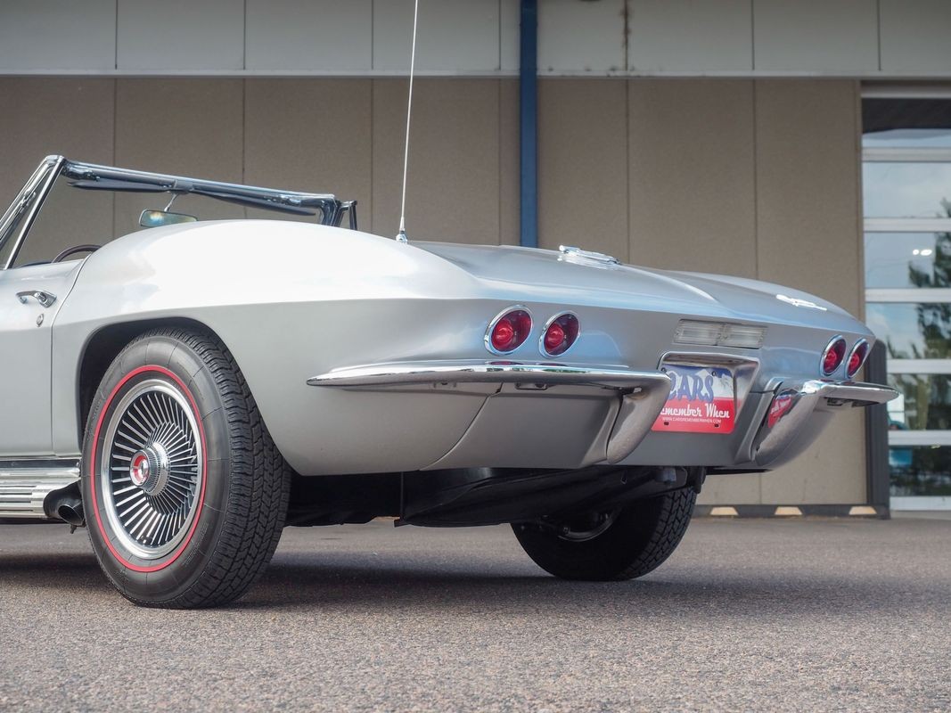 1967 Silver Chevrolet Corvette   | C2 Corvette Photo 6