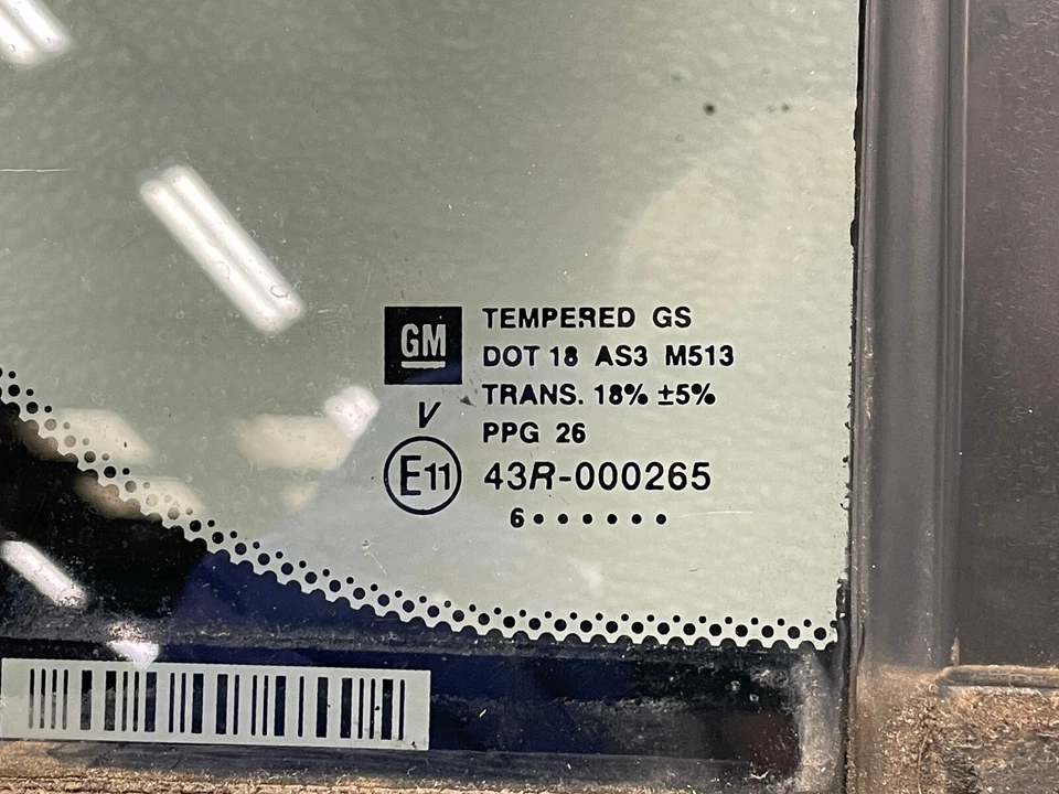 Sello de moldura de ventana de pasajero trasero derecho Hummer H3 2006-2010 1498 OEM Foto 4 de 4