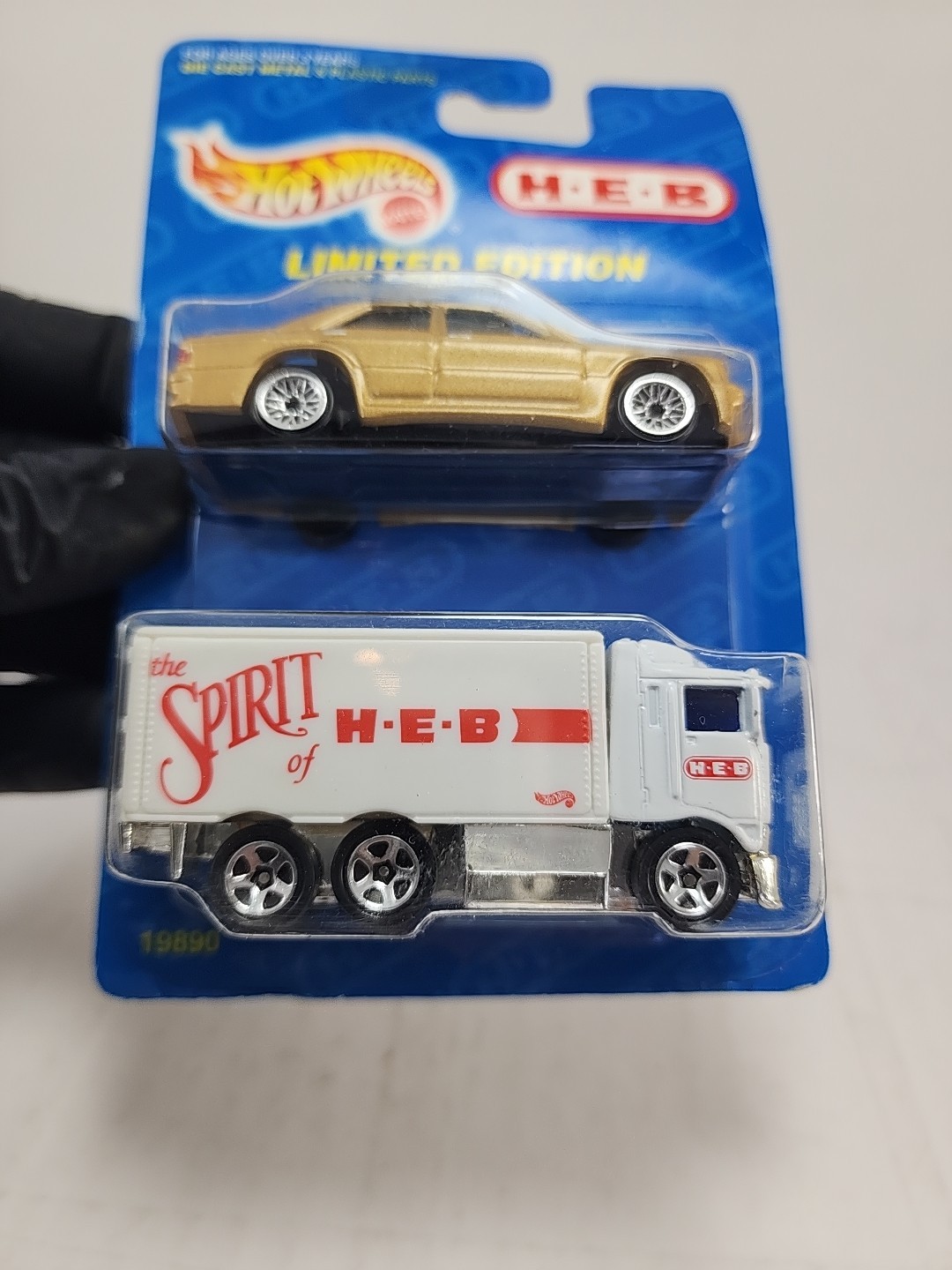 Vintage Hot Wheels H-E-B  Limited Edition 2 Pack Hauler And Mercedes 1997