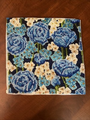 KLOKKEENSIAN Flowers Yellow & Blue Framed Art Floral Embroidery Hand Vintage 青い花 刺繍アート クラフト・布製品