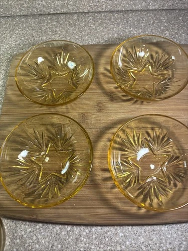 Set Of 4 vintage Federal Glass Company "Star Amber" pattern small berry bowl