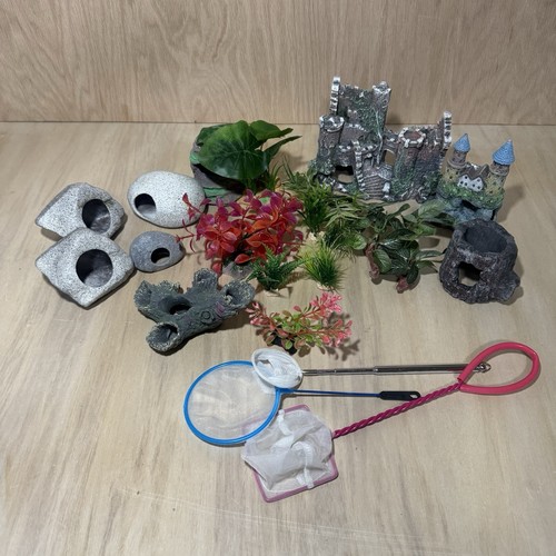 Large Aquarium Decor Lot