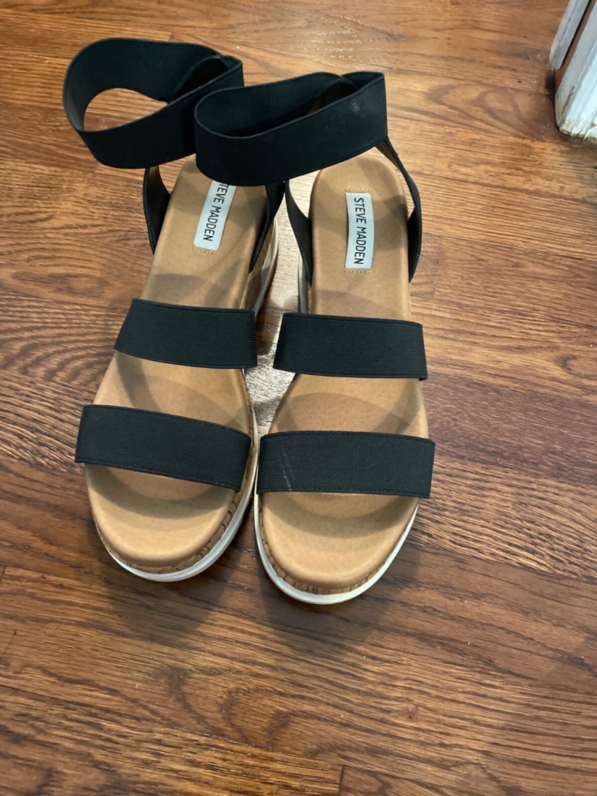 Steve Madden Women Cushionaire Naomi Core Wedge Sand… Gem