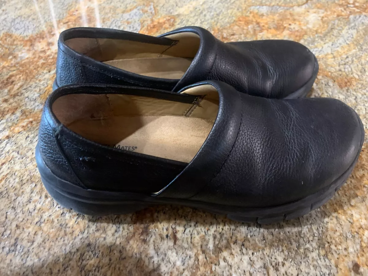 Nurse mates libby sales slip on shoes