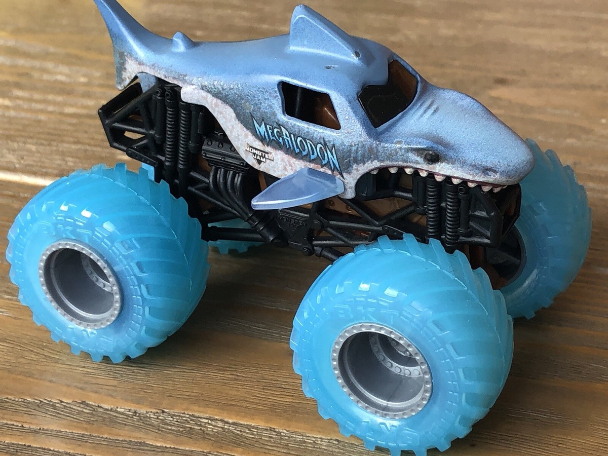 Monster Jam Megalodon Truck: 1:64 Exclusive from Monster Wash