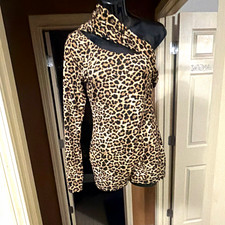 Women  s Leopard Print One-Shoulder Asymmetrical Long Sleeve Knit Romper S