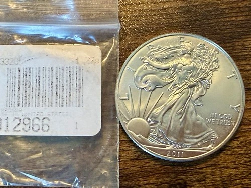 2011 1 oz American Silver Eagle Coin BU