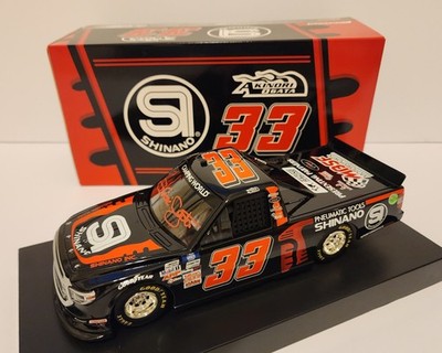 Autographed NASCAR #33 Akinori Ogata - SHINANO TOYOTA TUNDRA  1:24 scale