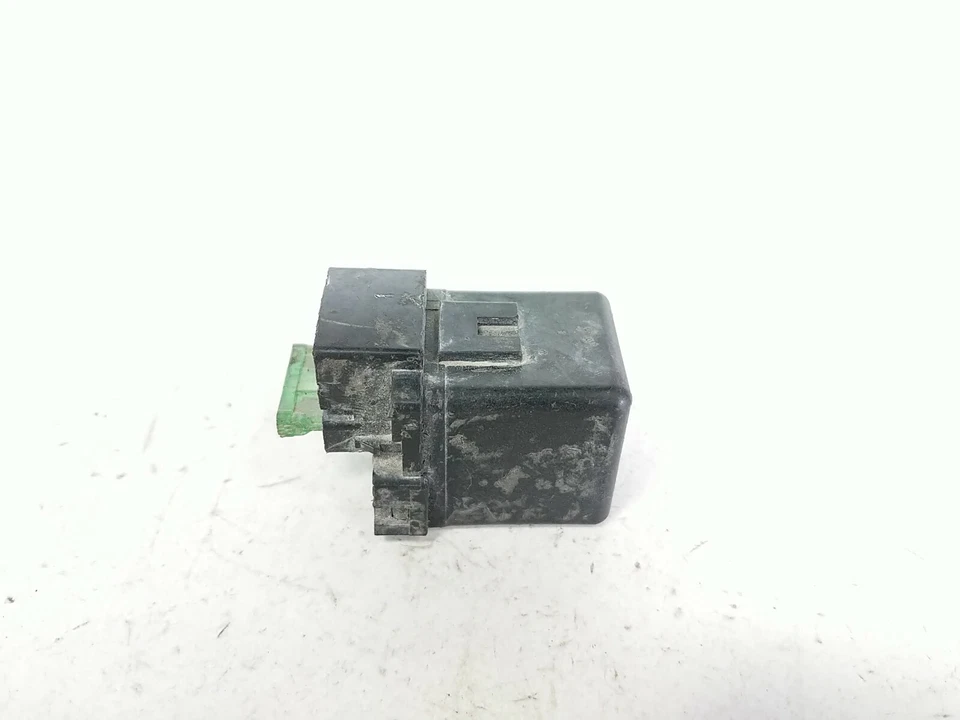 Solenoide relé de arranque Yamaha YZF-R6 R6S 04 Foto 2 de 4