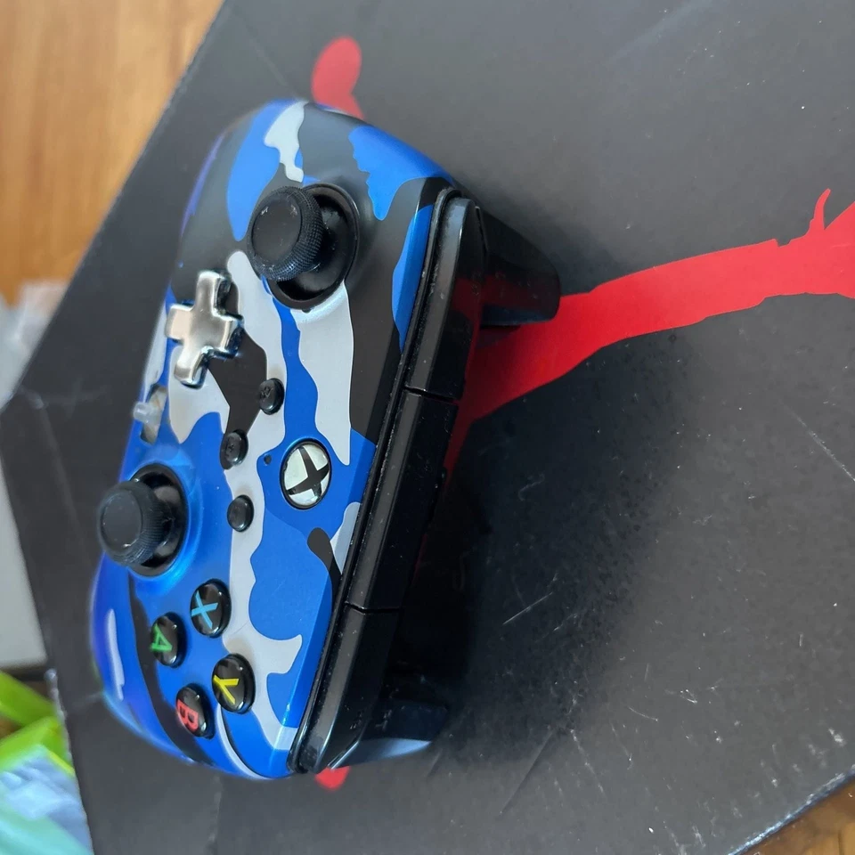 PowerA Enhanced wireless Controller for Xbox Blue Camo - Image 2 of 4