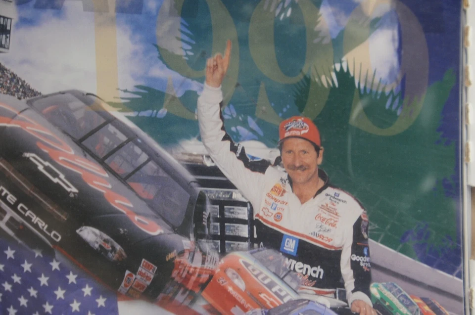 Paquete oficial de coleccionista 1999 con VHS - Daytona 500 - nuevo nunca abierto #3577 Foto 3 de 4