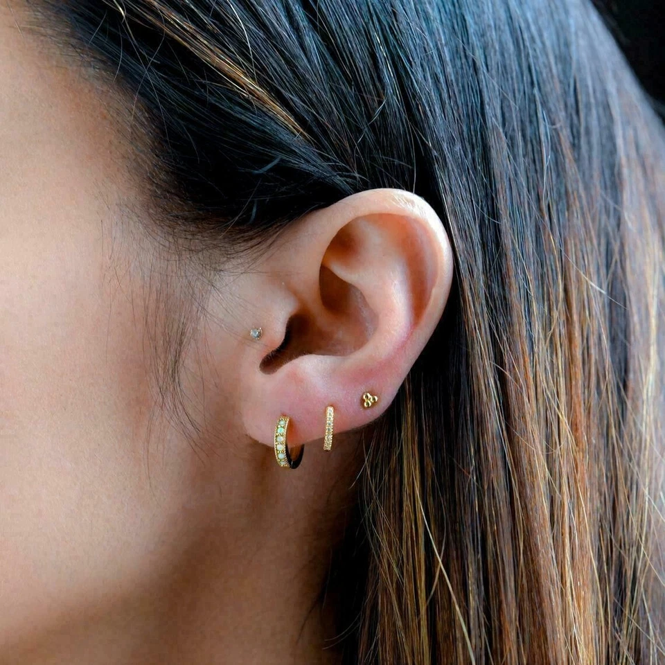 2.50 Ct Round Cut Fire Opal Huggie Hoop Women's Earrings 14k Yellow Gold  Finish - Image 4 of 4