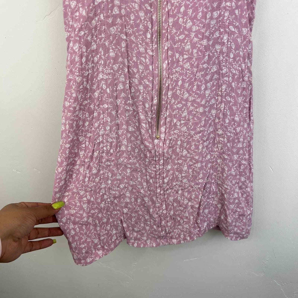 skylar and madison pink dress Skylar + Madison Pink Floral Mini Dress Women's Size Small