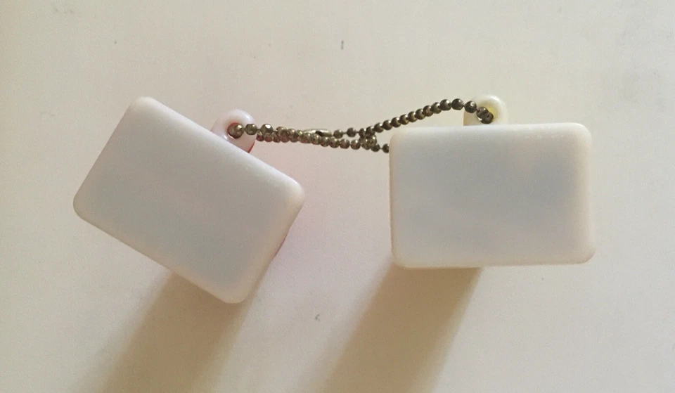 Vintage Rick & Roger MEARS Racing View Finder Telescope Photo Key ChainS - Image 3 of 4