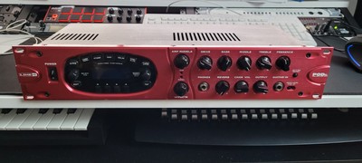 Line 6 Pod XT Pro Amp Modeler + Multieffekt