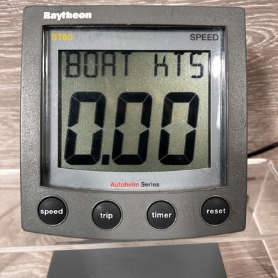 Raytheon (wie Raymarine) ST60 SPEED Instrument / Displayeinheit mit Sonnenblende