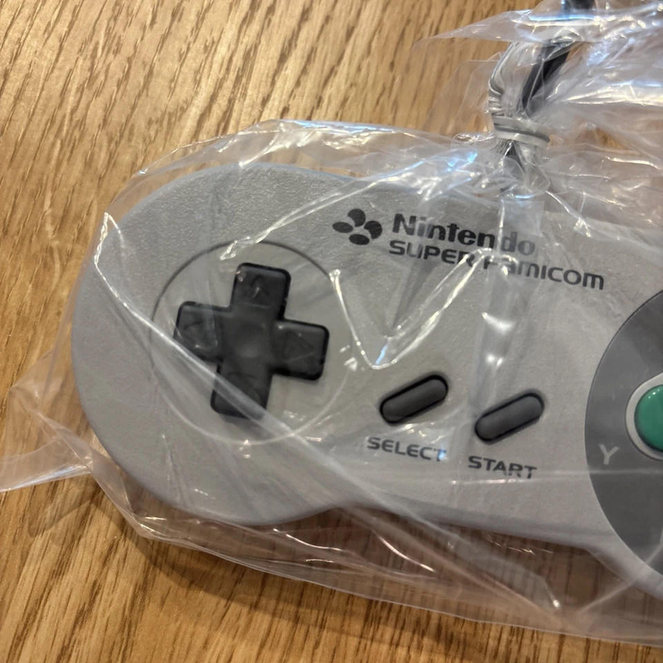 Nintendo Super Famicom Official Controller Pad SHVC-005 New Unused Japan - Image 4 of 4