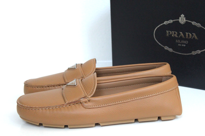 sz 9 / 8 UK PRADA Beige Leather Triangle Logo Driving Loafer Slip
