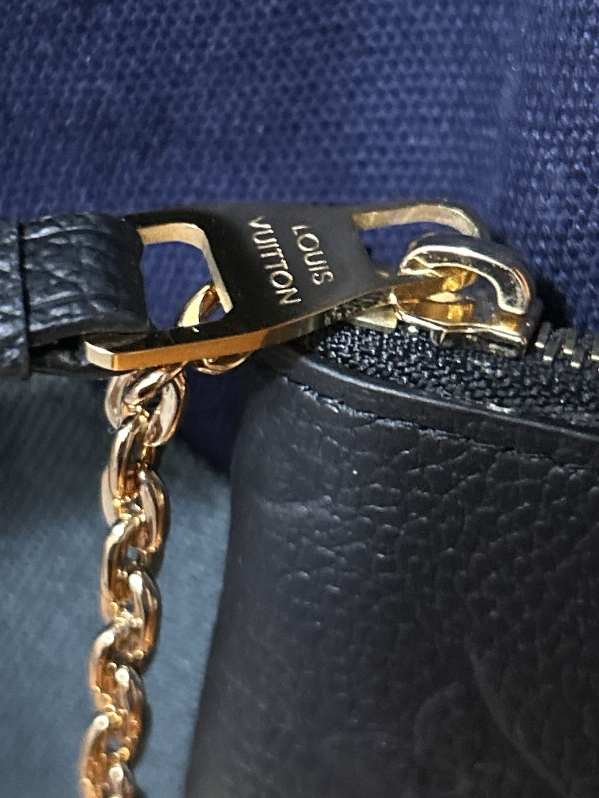 LOUIS VUITTON Monogram Eclipse Reverse Card Key C… - image 3