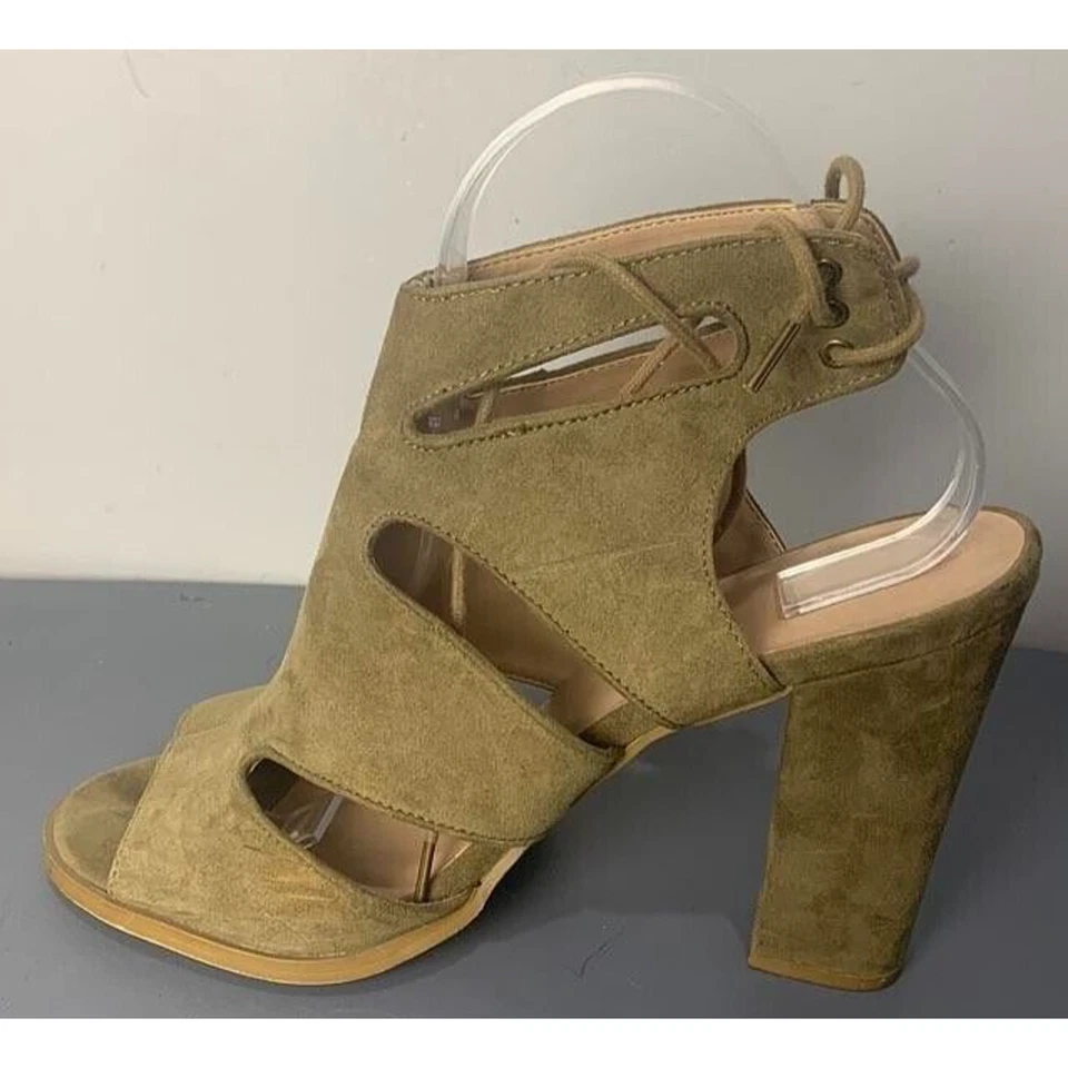 Mix No. 6 botines al tobillo de gamuza verde oliva con recorte en bloque talla 9 Foto 4 de 4