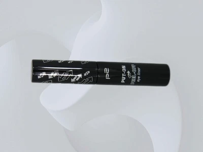 p2 Eyeliner Put on - Peel of LANGANHALTEND 010 Black peel of.1138.2 - Bild 1 von 2