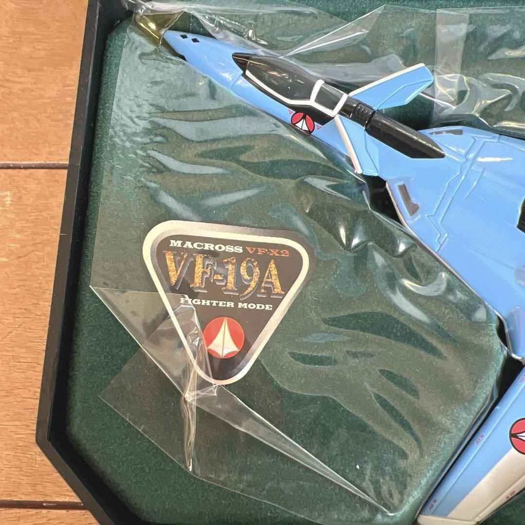 Vf-19A Die-Cast Model Macross Vf-X2 1/144 | eBay