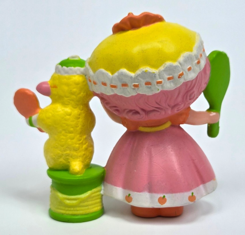 Figurine PVC Charlotte Aux Fraises Peach Blush Avec Melonie Bell - AGC 84, 1981