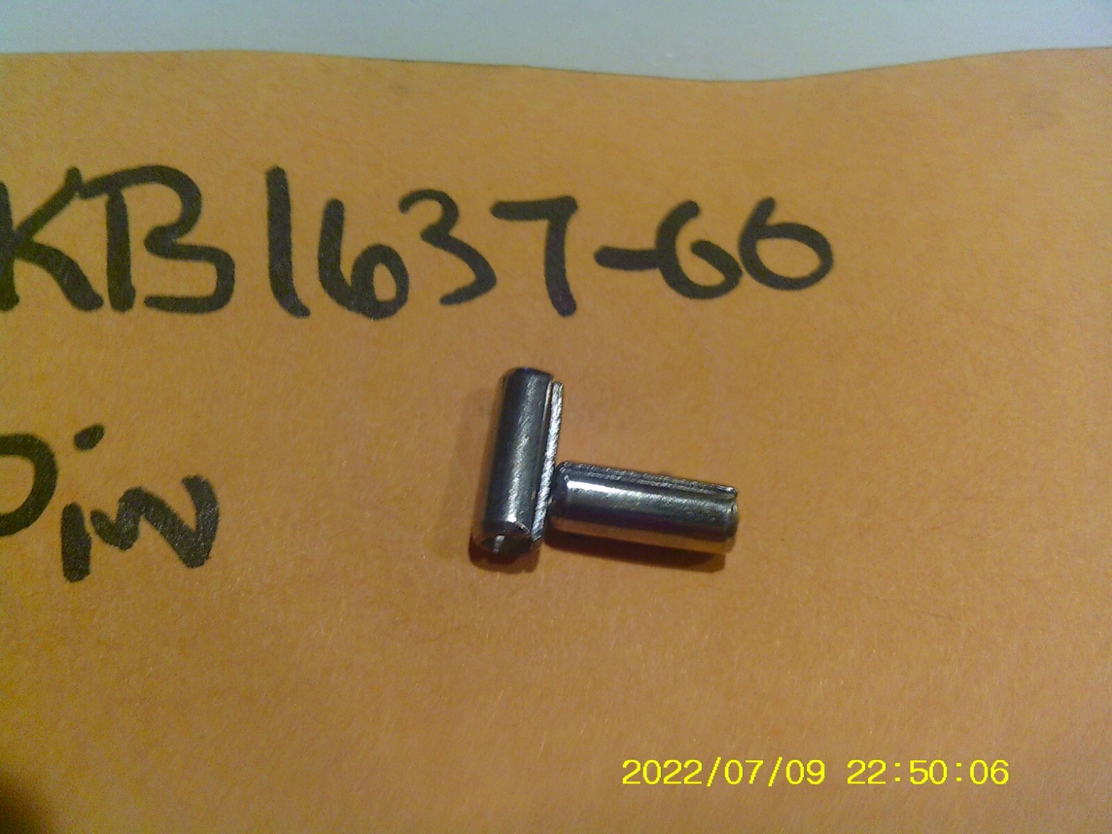 TWO !! Senco Spring Pins KB1637