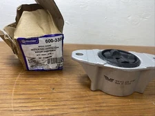 Napa Solutions Rear Upper Position Shock Mount 600-3385