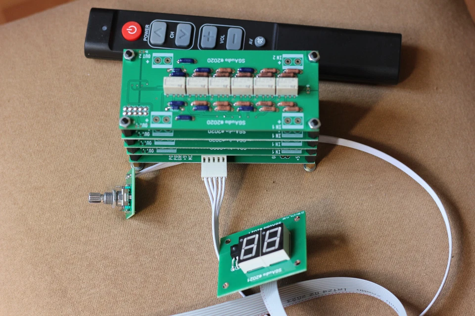 Volume Control Relay Attenuator with IR Control 8 chan home theater - Image 2 of 4