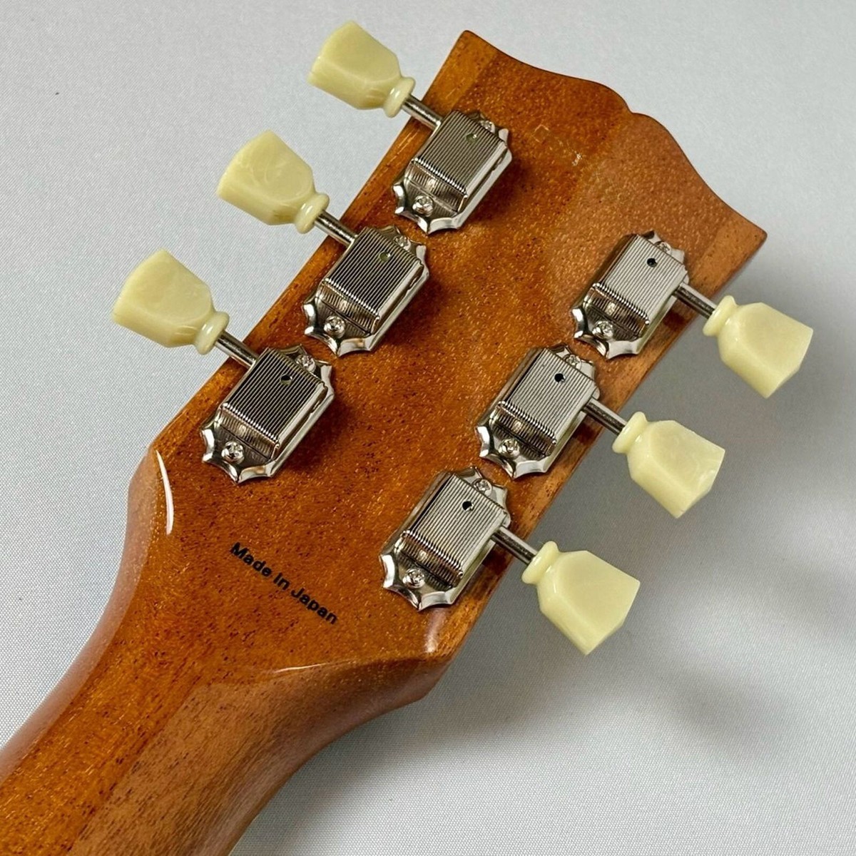 本日までTokai Les Paul ホワイト Tokai Les Paul Custom Alpine White + Hard Case