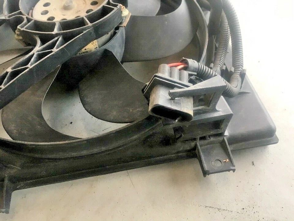 Volkswagen Beetle 1998-2005 radiador refrigeración ventilador doble 1,8 L 2,0 L 1C0121207C OEM Foto 3 de 4