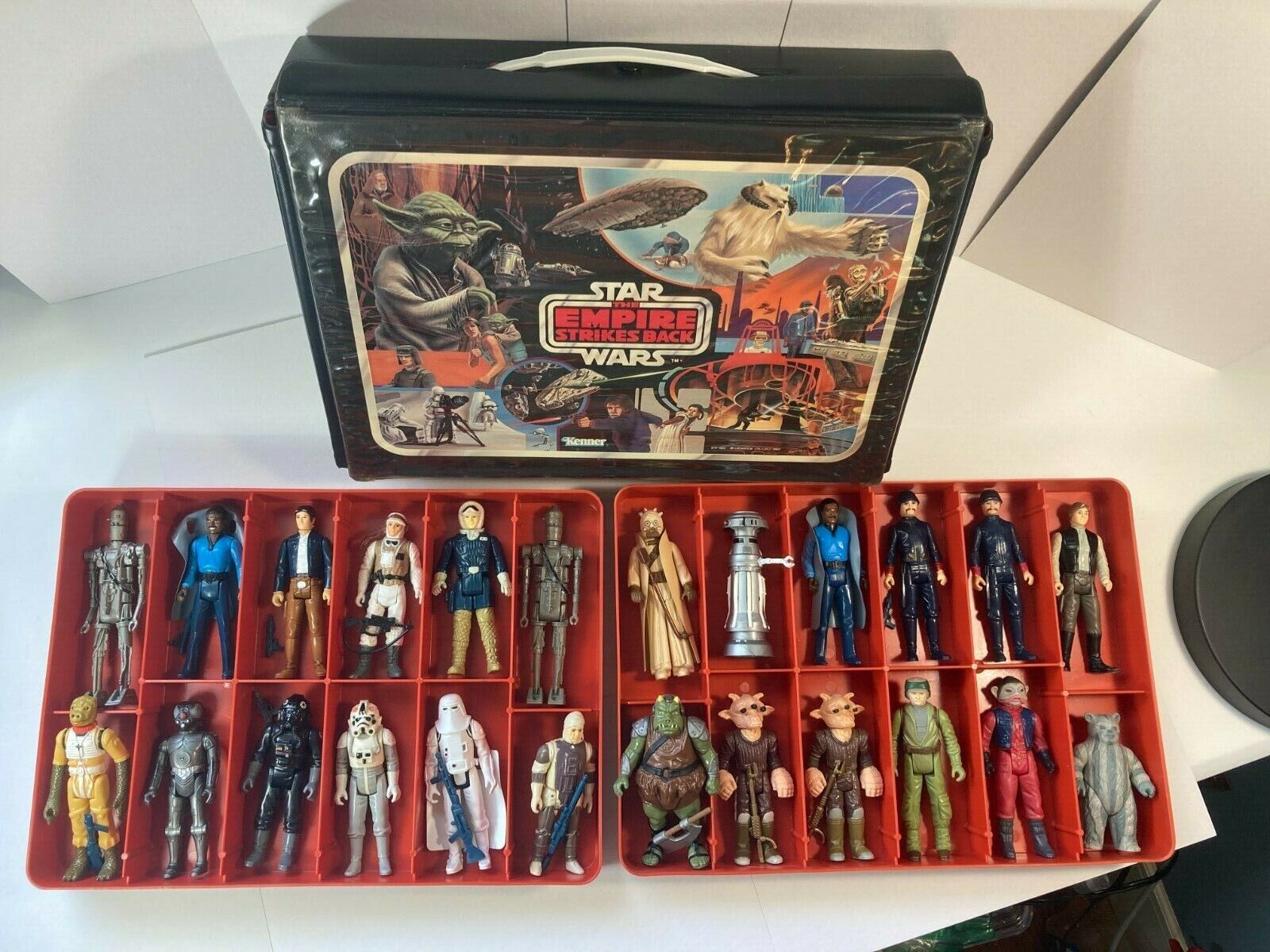 YOU CHOOSE from Star Wars Vintage 1982 Kenner Case FULL of 24 Figures NO REPRO!!