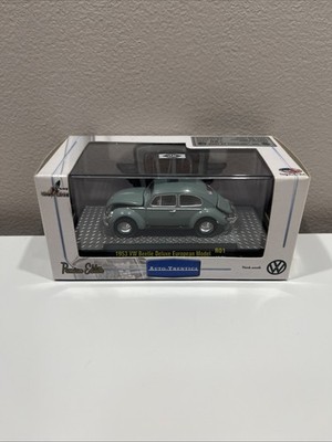 M2 Machines Auto-Thentics   1967 VW Beetle Deluxe European Model R01 DD7