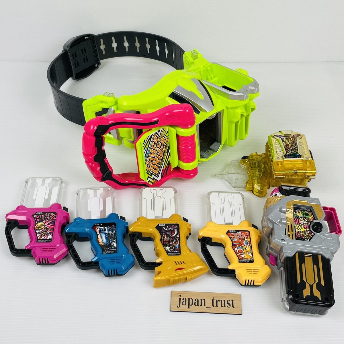 Kamen Rider Ex-Aid DX Gamer Driver & DX Gashat Set BANDAI
