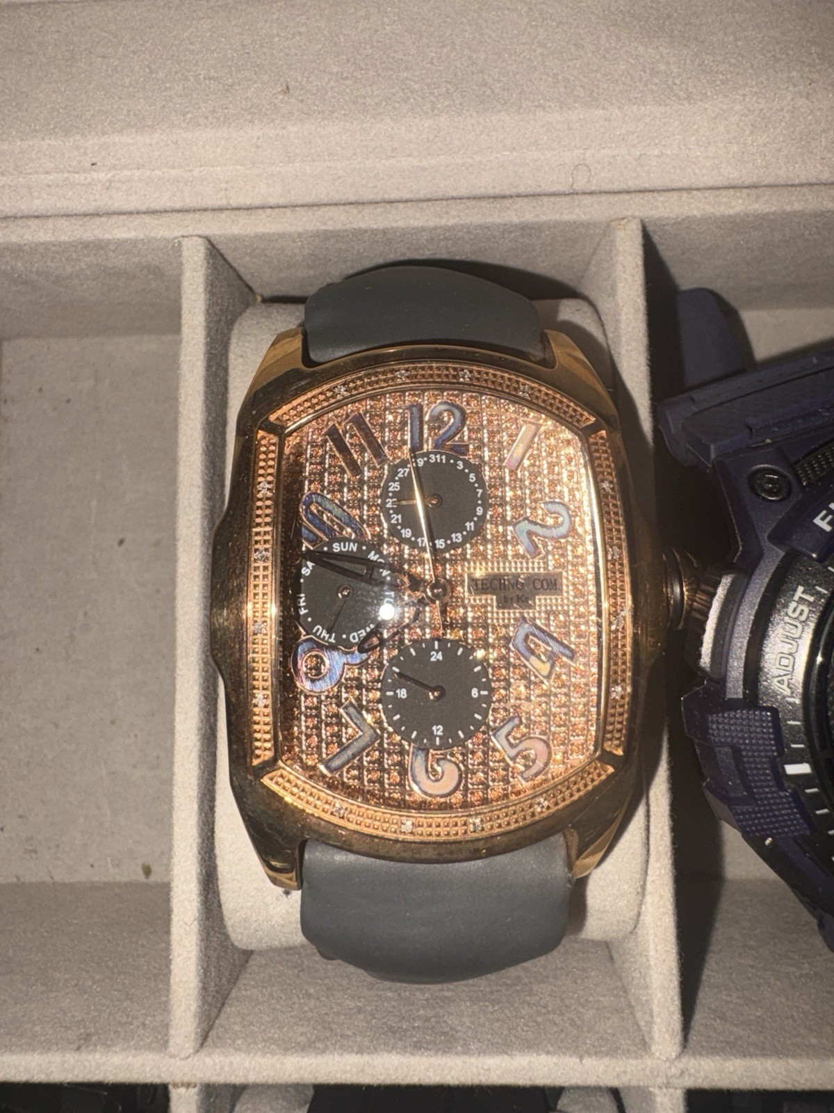 TECHNO COM by KC  Rectangular WATCH - image 3