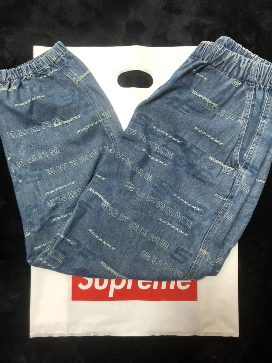 Pantalon de skate en denim logo Supreme Dimensions pantalon en denim skate indigo suprême