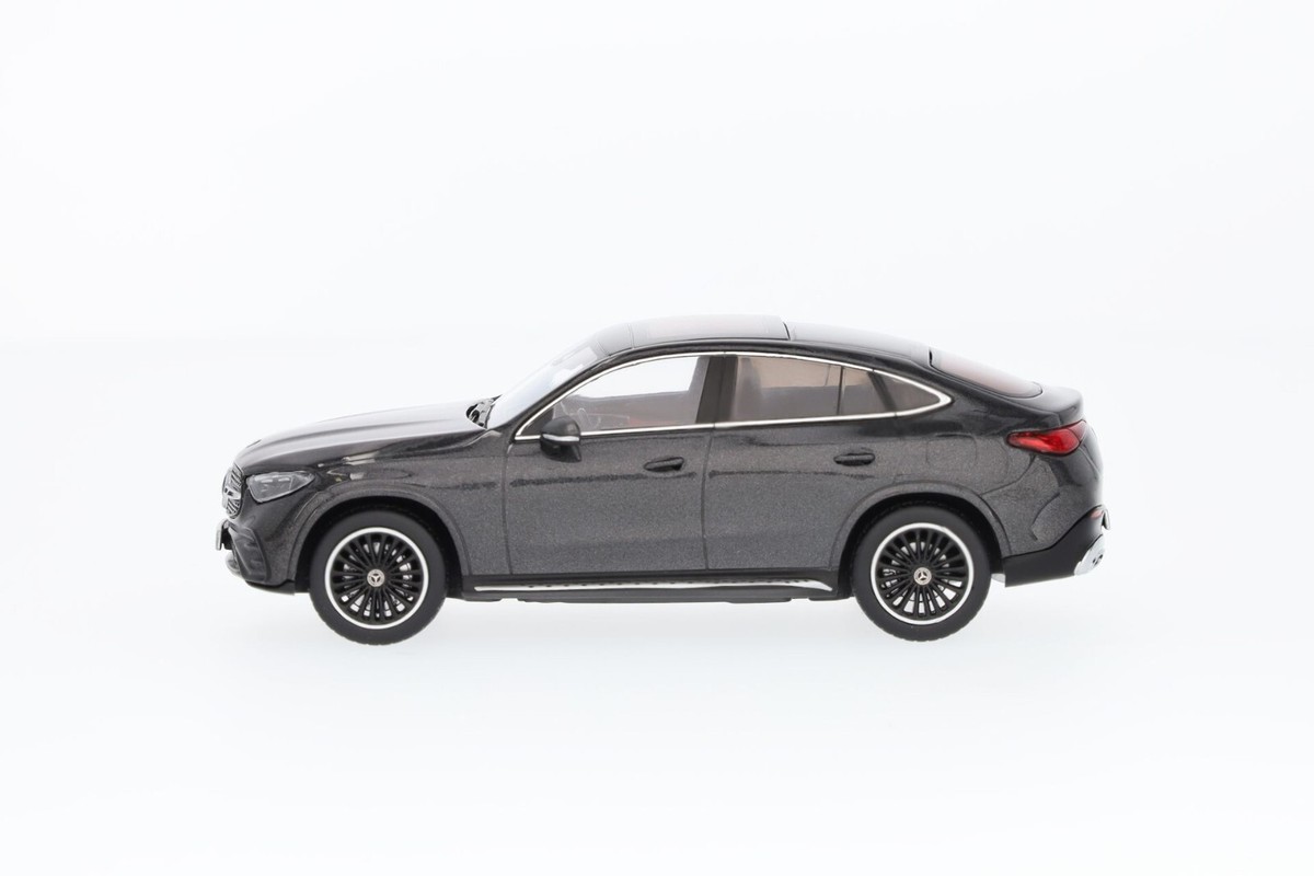 Mercedes-Benz GLC Coupe ミニカー 1/43 Spark 1:43 Mercedes-Benz GLC Coupe (C253) diamond white