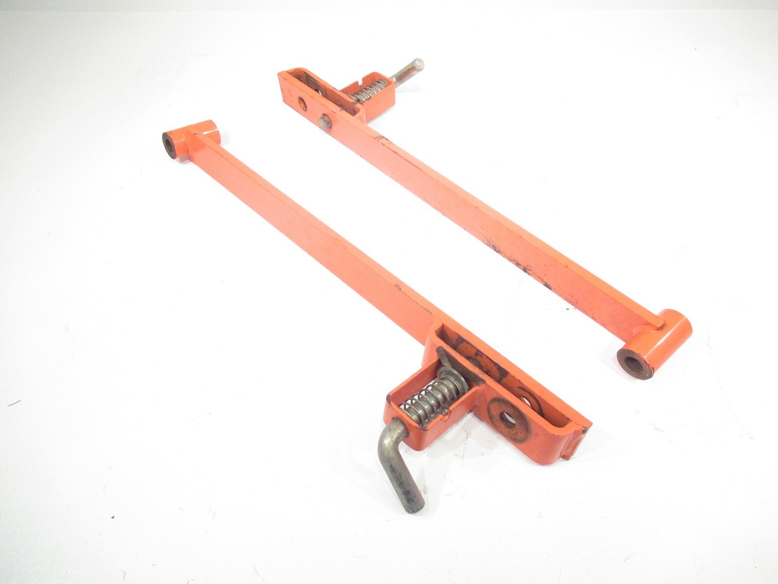 OEM Kubota PAIR OF QUICK DISCONNECT DECK LIFT ARMS fits TG18606 lawn tractor eBay