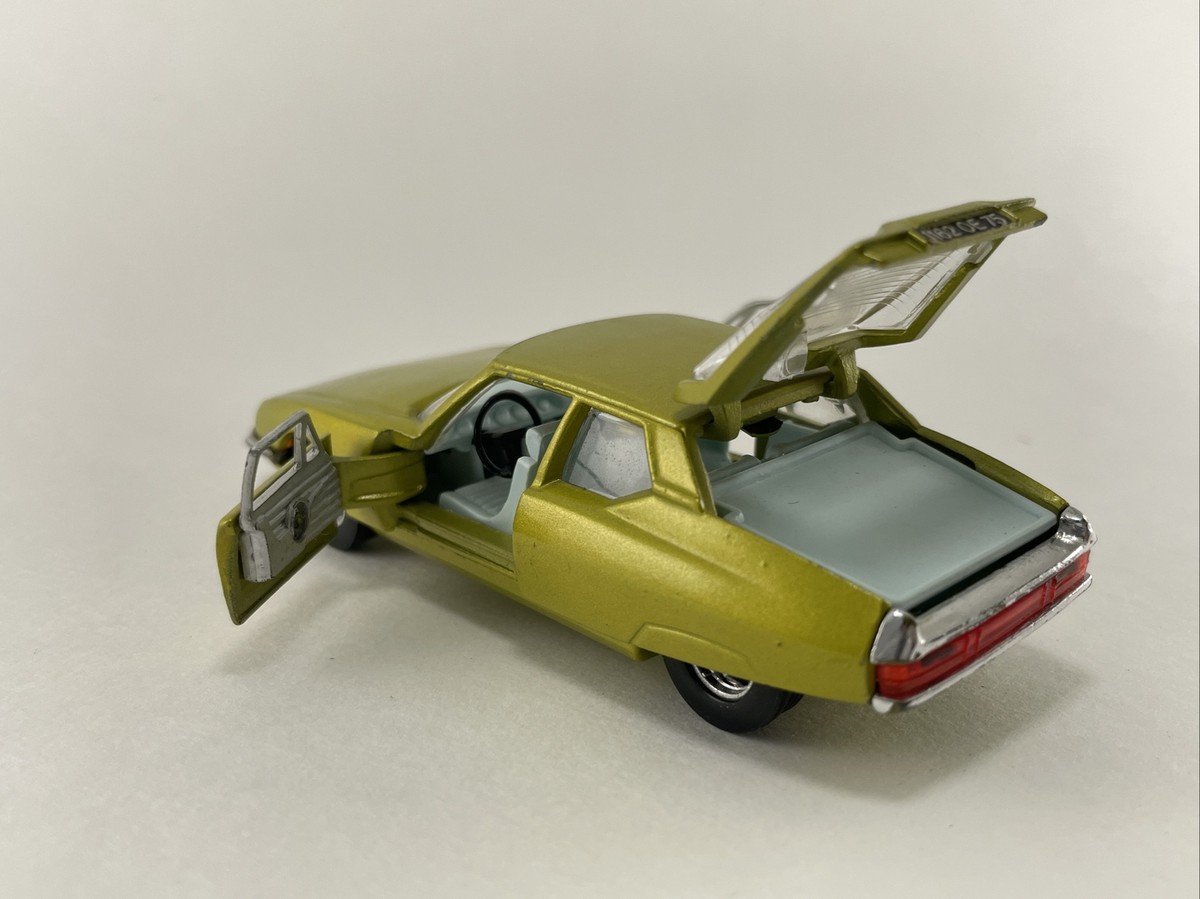 Corgi Toysミニカー 　シトロエンSM Corgi Toys 284 green CITROEN SM whizzwheels w BOX check my