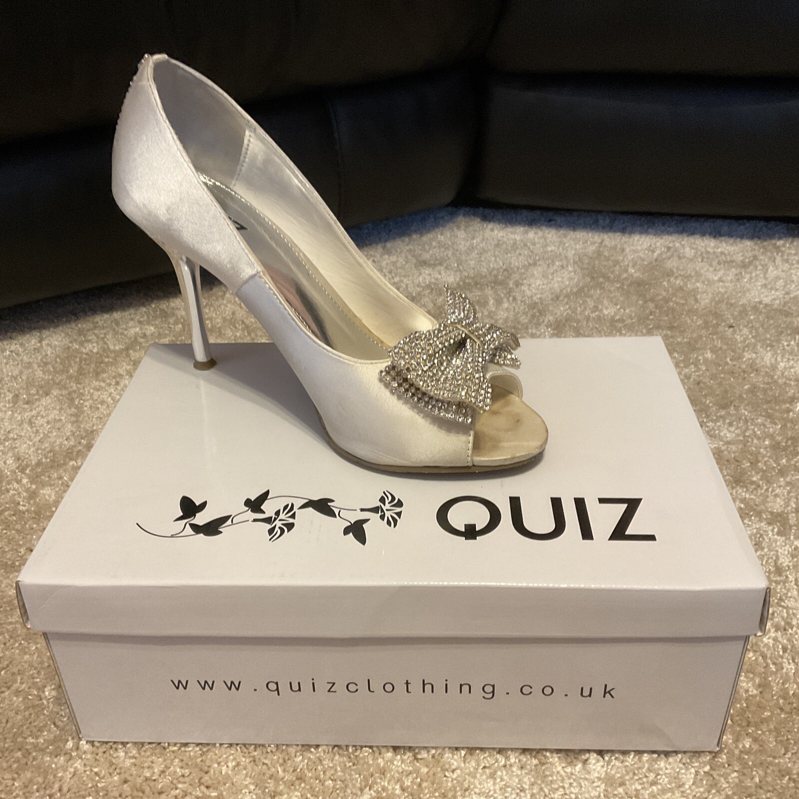Ladies QUIZ size 7 white bow heels With Box And Quiz Bag | eBay