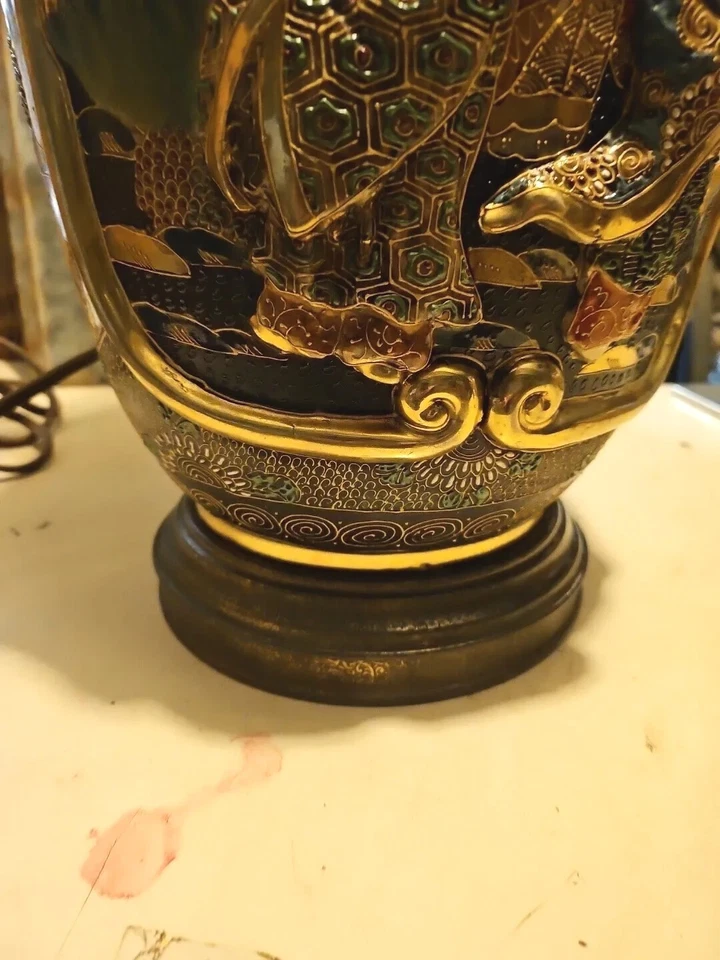 Antique Japanese Satsuma 30" Porcelain Enameled 3D Gold Gilt Table Lamp - Image 2 of 4