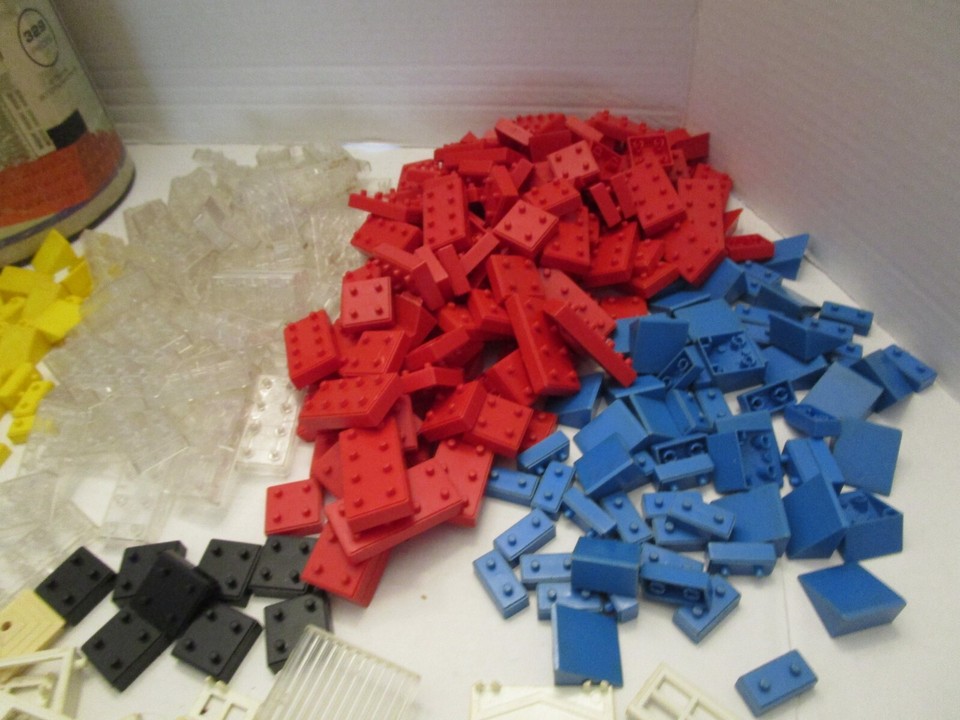 Halsam American Plastic Bricks Set No. 725 +Extras Playskool USA 636