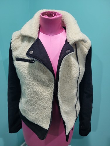 jacket Size Small Women Faux Fur Shearling Jacket Leather Delia's - Picture 4 of 7