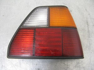 Original Hella Rückleuchte Schlussleuchte Rechts VW Golf 2 II  191945112A