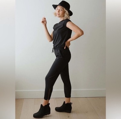 Albion Black Cap Sleeve Jumpsuit SZ S EUC